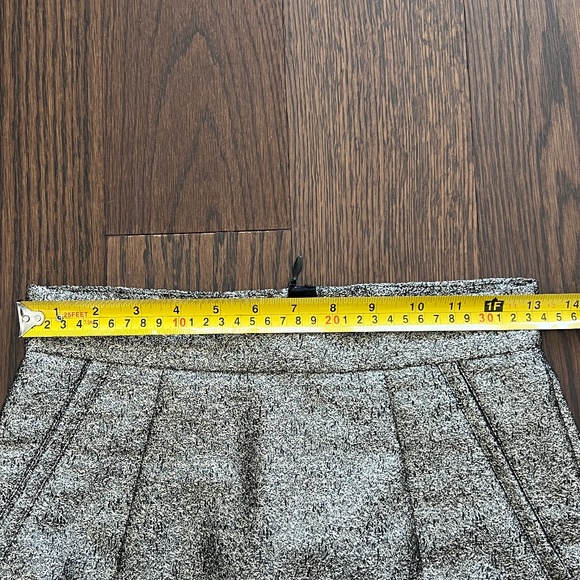 H&M Gold Metallic Skirt - Picture 4 of 9